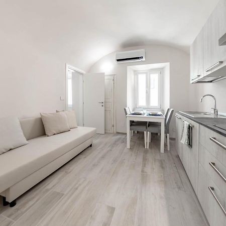 Appartement H11 Piccola Perla A Un Passo Dal Mare à Santo Stefano al Mare Extérieur photo