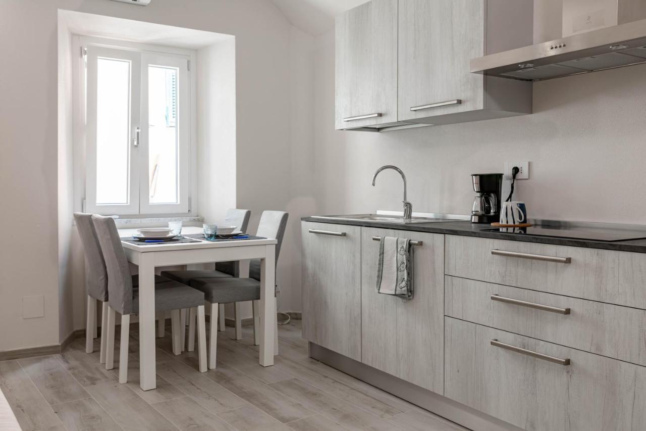 Appartement H11 Piccola Perla A Un Passo Dal Mare à Santo Stefano al Mare Extérieur photo